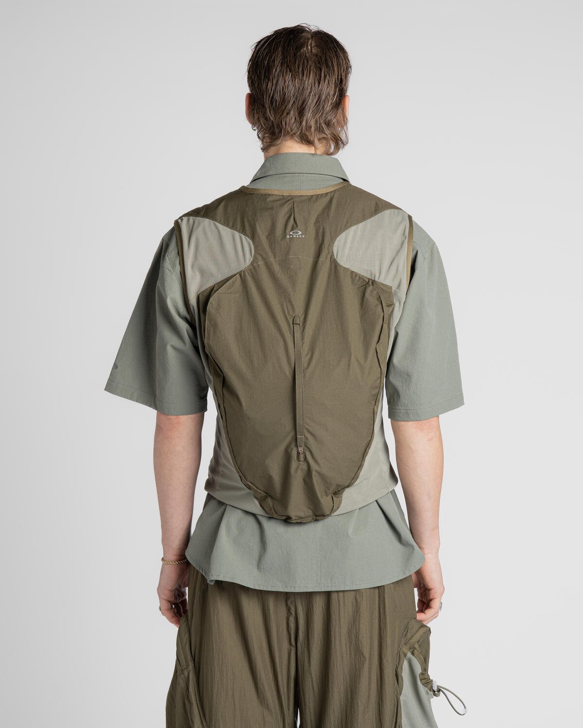 Oakley LATITUDE FLIGHT VEST PONCHO | FOA406830-7CE | AFEW STORE